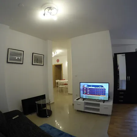 Luxury Center Apartment