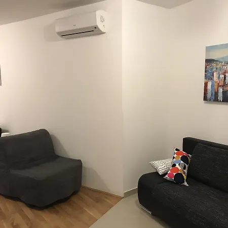 Luxury Center Apartment *